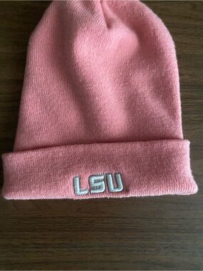 Women's Pink Knit LSU hat w/ Pom-Pom